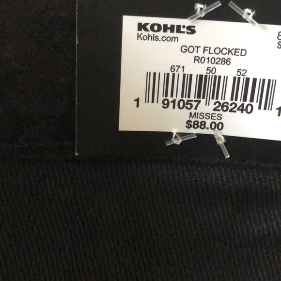 LAST PR! Rock&Republic Get Flocked Kashmiere Jeans - Picture 6 of 7